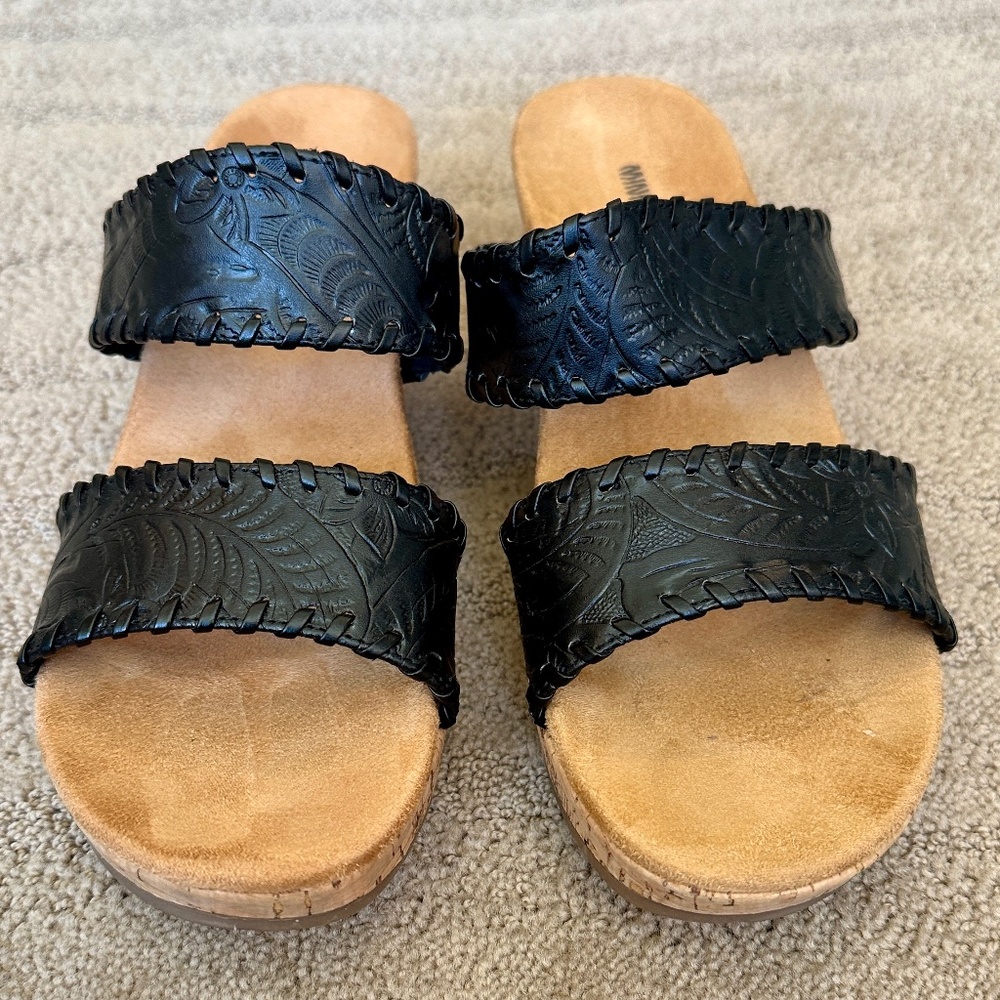 🐈‍⬛ Minnetonka Bertie Cork Wedge Sandals With Black Straps - Size 9🐈‍⬛ - Picture 2 of 5